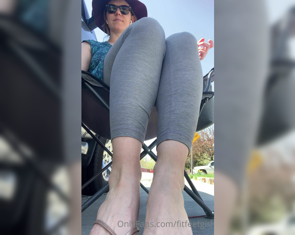 Nina aka Fityoginina OnlyFans - I was social distance socializing out on my curb with a few neighbors and slyly propped my phone and