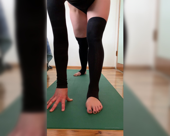 Nina aka Fityoginina OnlyFans - With the quarantine, I haven’t taught yoga in a few weeks, so today you are my students for a quick
