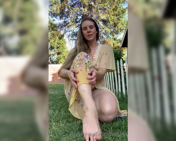 Nina aka Fityoginina OnlyFans - Sensual garden fairy