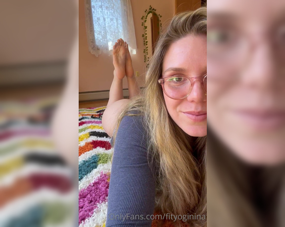 Nina aka Fityoginina OnlyFans - The pose feet and some cute booty
