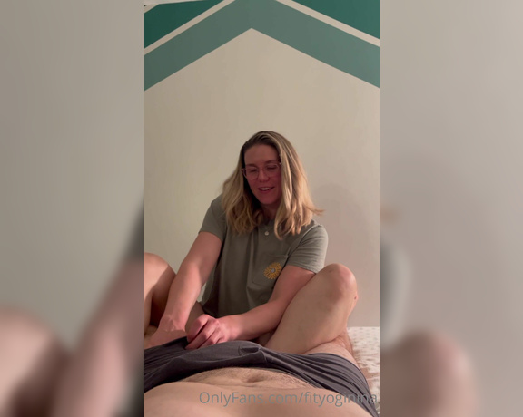 Nina aka Fityoginina OnlyFans - Happy midnight post from me I was heading to bed but I was craving wrapping my soles around a hard