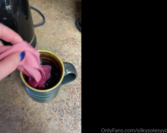 SilkySolesYYC aka Silkysolesyyc OnlyFans - Heres the video of the tea being made and Cuckold yyc drinking it up!! This was right in the mornin