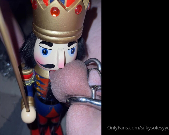 SilkySolesYYC aka Silkysolesyyc OnlyFans - This is what is meant buy nutcracker right A silly holiday themed video that I hope makes all my