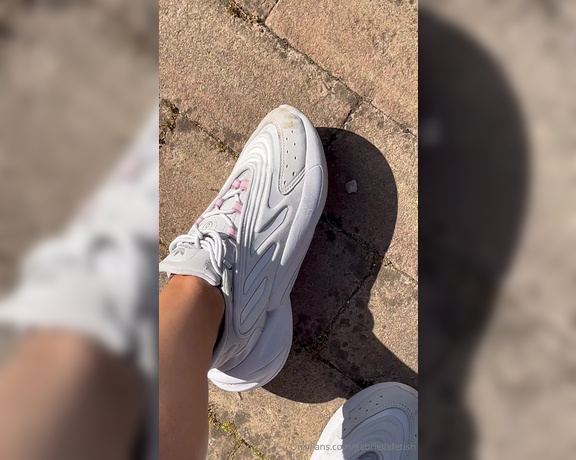 Goddess Gabriella aka gabriellafetish - 06-12-2024 OnlyFans Video - My dog got my shoes dirty , I make it clean with the slave