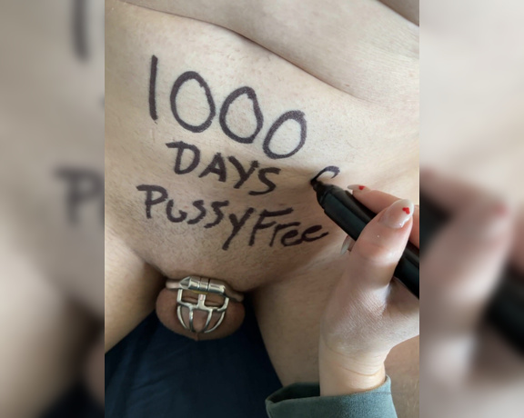 SilkySolesYYC aka Silkysolesyyc OnlyFans - Cuckold yyc achieved 1000 days pussy free earlier this week and I couldnt be more proud Do you 6