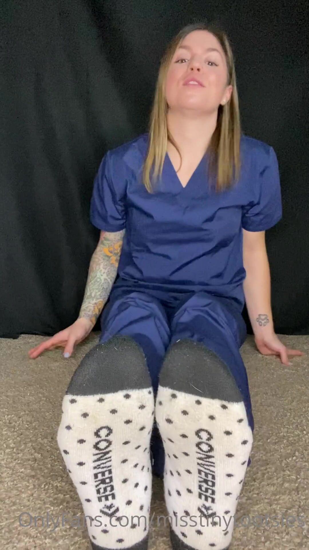 Misstinytootsies Aka Misstinytootsies OnlyFans Nurse Smelly Feet Tease Fetish Themed Porn