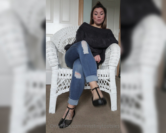 Misstinytootsies aka Misstinytootsies OnlyFans - POV Your girlfriend comes home from a long day at work and confides in you about her feet sweating
