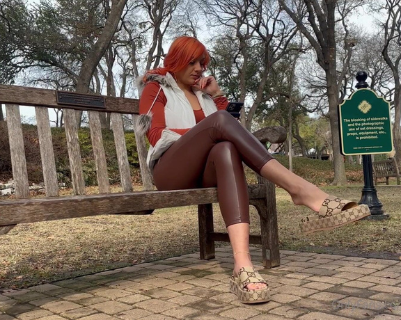 EyeCandyToes aka Eyecandytoes OnlyFans - Ignoring You at the Park While Casually Dangling My Gucci Slides