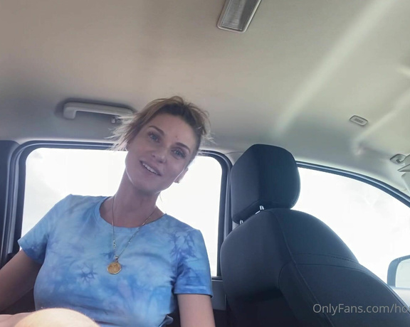 Honey Crest aka Honeysperfectfeet OnlyFans - Back in the carline #milfshit