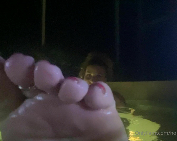 Honey Crest aka Honeysperfectfeet OnlyFans - I got my hot tub fixed