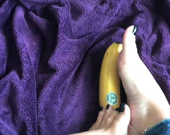 Footsiegalore aka Footsiegalore OnlyFans - Only fans exclusive! Had some fun with my banana