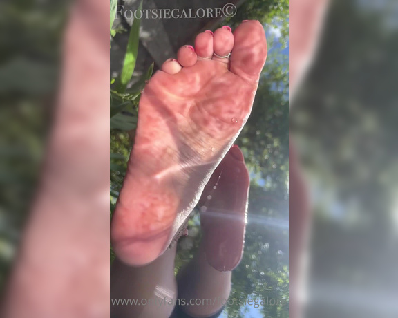 Footsiegalore aka Footsiegalore OnlyFans - Dripping all over you