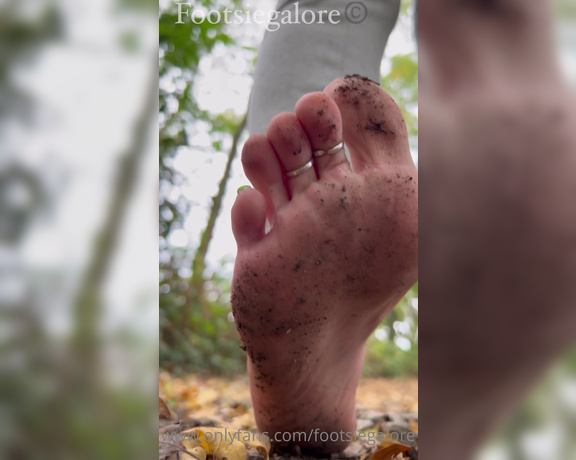 Footsiegalore aka Footsiegalore OnlyFans - Such dirty dirty soles I need some assistance after a barefoot autumn woodland walk