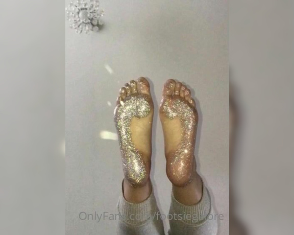 Footsiegalore aka Footsiegalore OnlyFans - New pedi reveal! Don’t rush challenge