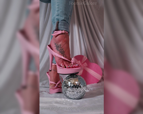 Footsiegalore aka Footsiegalore OnlyFans - Let me play with these disco balls watch my pretty hot feet wiggle after that heel drops