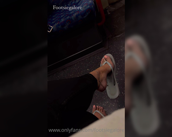 Footsiegalore aka Footsiegalore OnlyFans - A day in the life of Footsie! So I braved the cold in my flip flops on a trip into London today and