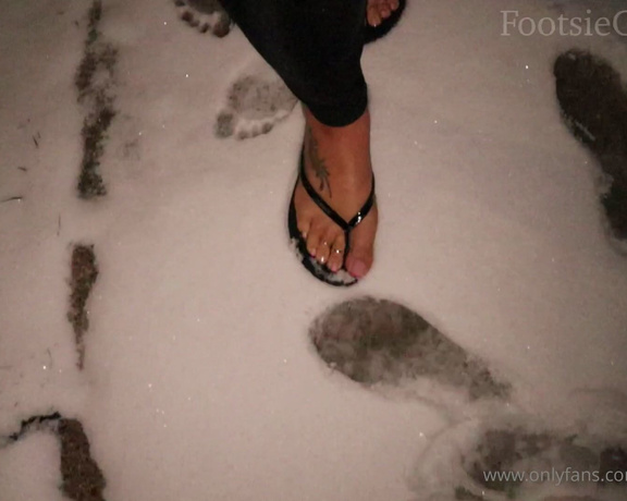 Footsiegalore aka Footsiegalore OnlyFans - Ice queen in flip flops