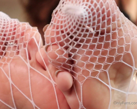 Footsiegalore aka Footsiegalore OnlyFans - Fishnet Footsie play