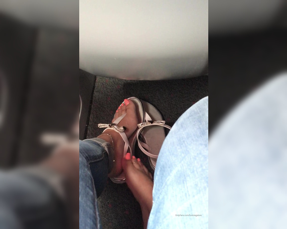Footsiegalore aka Footsiegalore OnlyFans - Little peek into my plane journey Gotta get them shoes off and get comfy right!