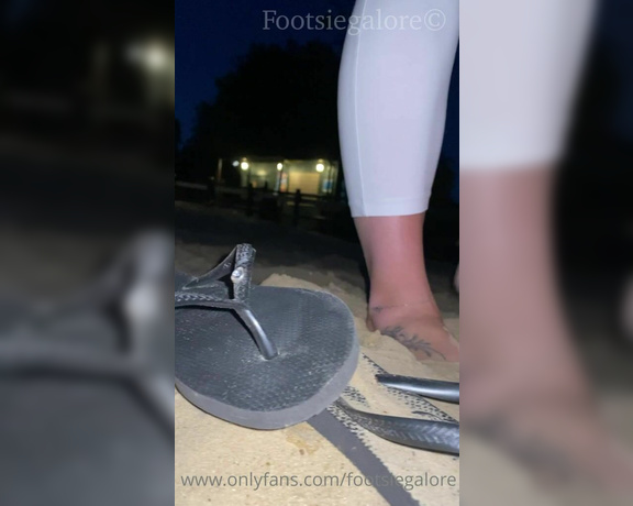 Footsiegalore aka Footsiegalore OnlyFans - Night time fun on the beach tootsies would you take a run with me on the beach