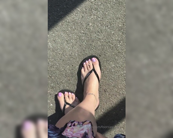 Footsiegalore aka Footsiegalore OnlyFans - A peek into Footsie’s day! Bus stop tease, bus dangling fun! Would you give in and stare or catch