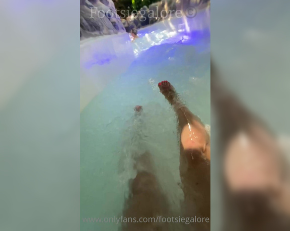 Footsiegalore aka Footsiegalore OnlyFans - I had so much fun at the water park! Watch me go down screaming and laughing so hard! Getting dunked