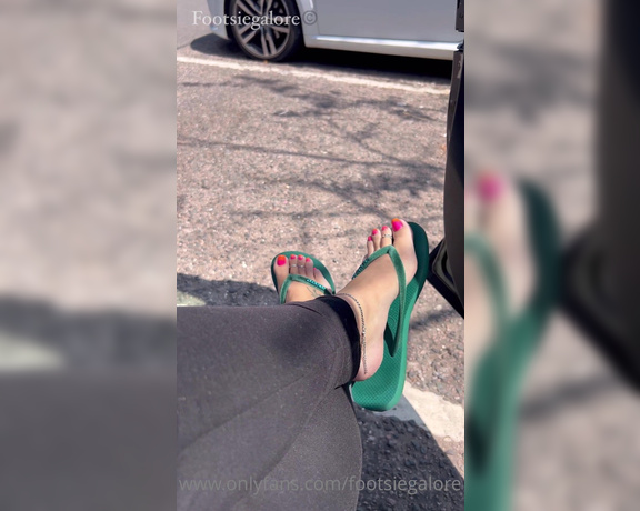 Footsiegalore aka Footsiegalore OnlyFans - Come with me on my road trip to my little woodland getaway! I created some amazing content which I’m