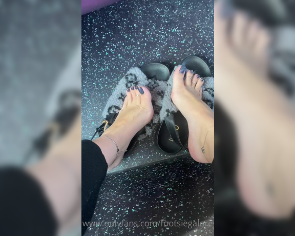 Footsiegalore aka Footsiegalore OnlyFans - Toes Tuesday! On the bus again getting a little too comfortable