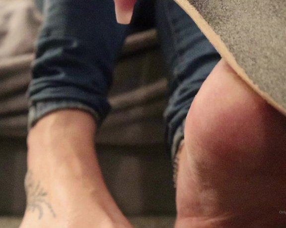 Footsiegalore aka Footsiegalore OnlyFans - Up close footsie foot care