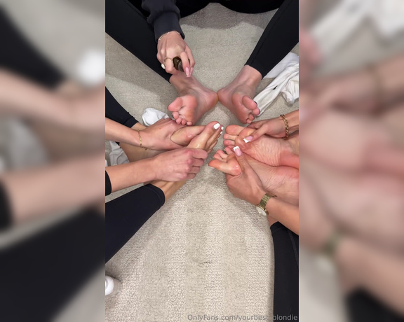 Letty blondie aka yourbest_blondie - 06-13-2025 OnlyFans Video - Three girls, six feet, endless touches and lots of attention to each others feet