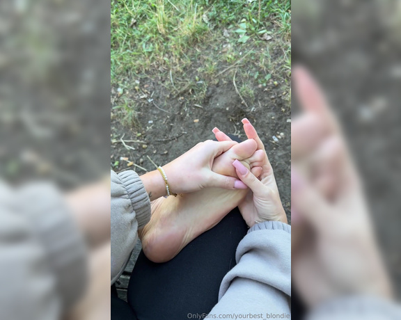 Letty blondie aka yourbest_blondie - 09-07-2025 OnlyFans Video - I did it again  Sitting outside after a long walk, I couldnt resist slipping off
