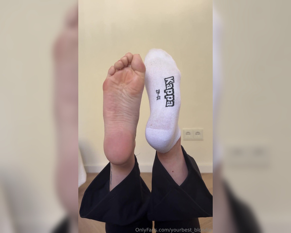 Letty blondie aka yourbest_blondie - 09-26-2025 OnlyFans Video - Flat on the floor in The Pose, legs up, white sneaker socks dangling you can almost