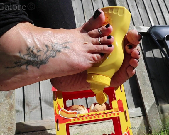 Footsiegalore aka Footsiegalore OnlyFans - Sausage squishing fun! I’m going to squeeze the sauces for your hot dog with my feet then persona