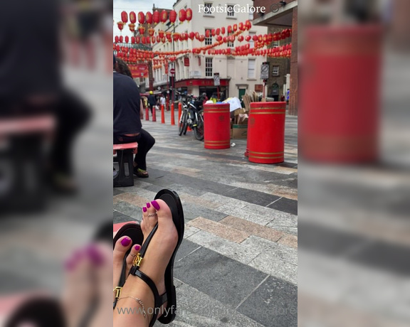 Footsiegalore aka Footsiegalore OnlyFans - China town chill kinda vibes, would you join me for ice cream if you spotted me sitting with my feet