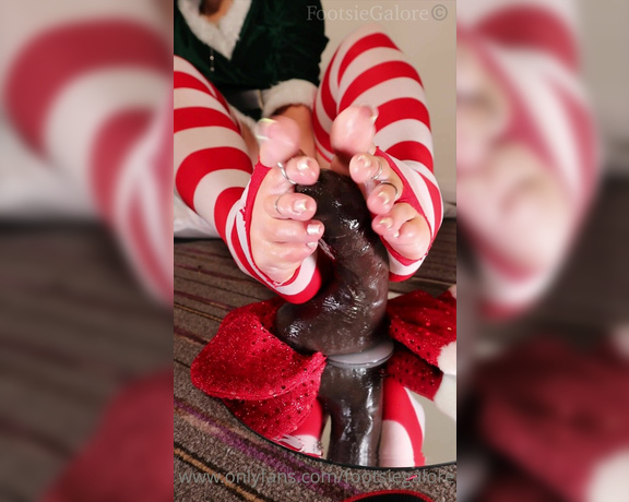 Footsiegalore aka Footsiegalore OnlyFans - Day 16 reveal Your favourite Xmas Footsie Elf decided to pop in for some naughty fun
