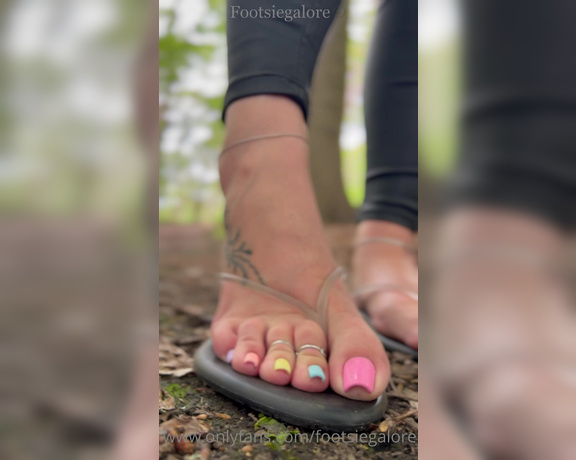 Footsiegalore aka Footsiegalore OnlyFans - Walking in the woods and now my feet are so dirty!! Be a good boy and clean that up for