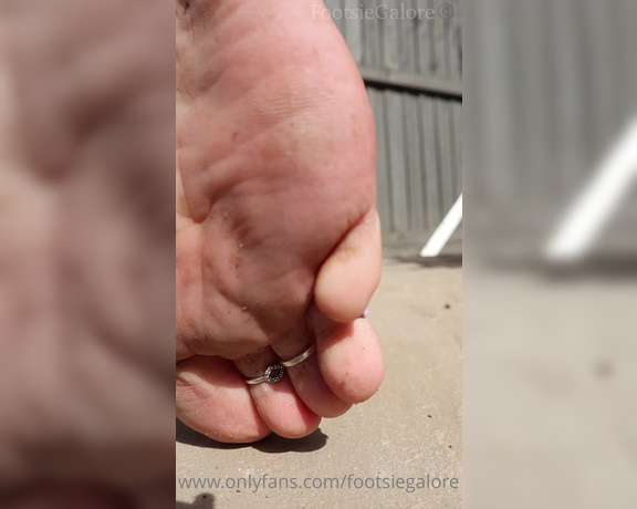 Footsiegalore aka Footsiegalore OnlyFans - Dirty dry soles from being barefoot in my garden! I need this cleaned up and then moisturised perfec