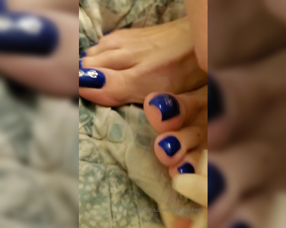 Vixen Arches aka Vixenarches OnlyFans - Toenails measuring video