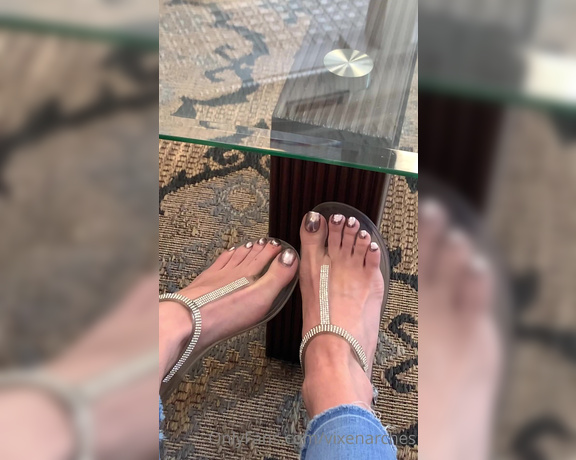 Vixen Arches aka Vixenarches OnlyFans - In a cafe do you think anyone checked out my feet JOI with this pedi coming soon!