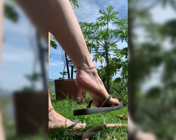 Vixen Arches aka Vixenarches OnlyFans - A little flip flop dangle in the garden