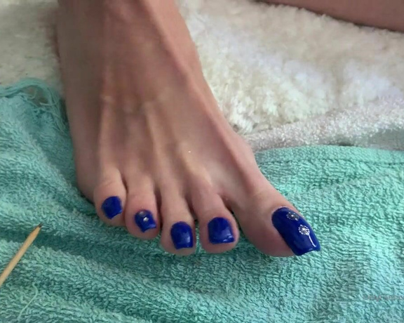 Vixen Arches aka Vixenarches OnlyFans - Reuploaded  Heather and I talking about my toenails as I do some finishing touches on my new pedicu