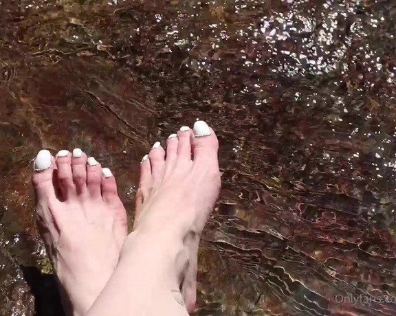 Vixen Arches aka Vixenarches OnlyFans - Snuck in a little video footage during our hike