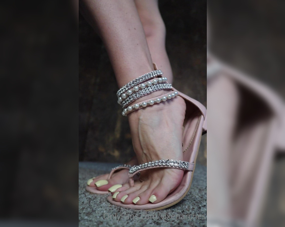 Vixen Arches aka Vixenarches OnlyFans - Modeling 4 different sandals