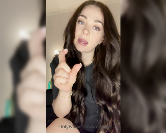 Lady Kira aka Kmoneydom OnlyFans - Dieser edle Tropfen  wenn du ihn nur einmal schmecken knntest