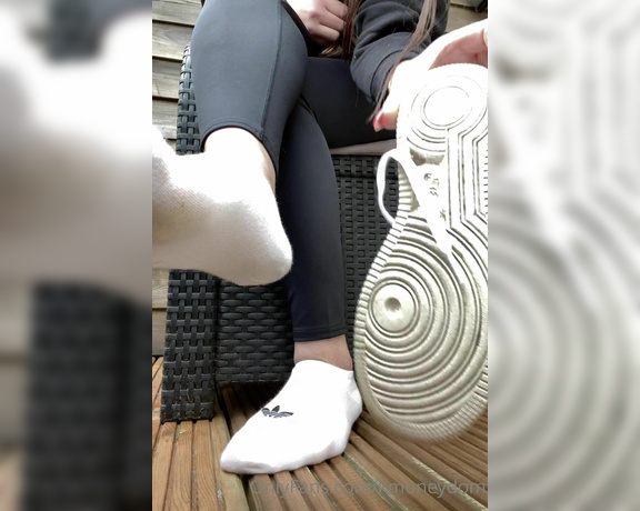 Lady Kira aka Kmoneydom OnlyFans - VIDEO sweaty shoes and socks after sport