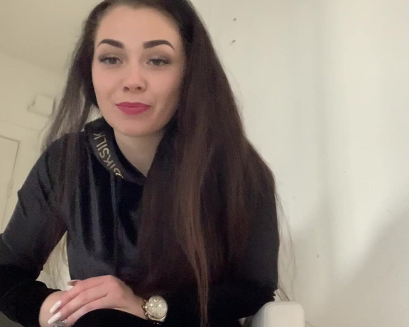 Lady Kira aka Kmoneydom OnlyFans - Menschlicher Geldautomat