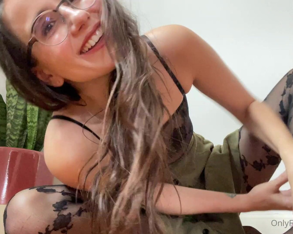 Lilly aka Lillyvig OnlyFans - Please cum in my ass I’m asking nicely daddy