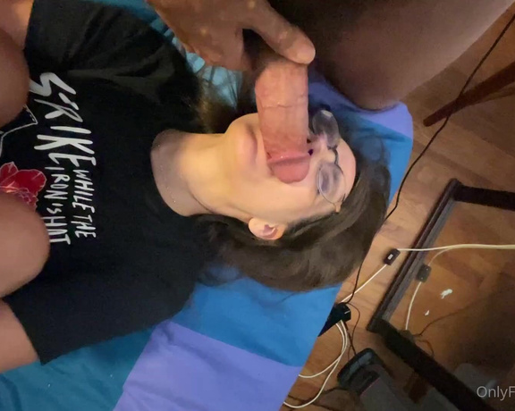 Lilly aka Lillyvig OnlyFans - Sucking dick with @em 999 I’ll be sending out a special PPV sale of me sucking dick, make sure you