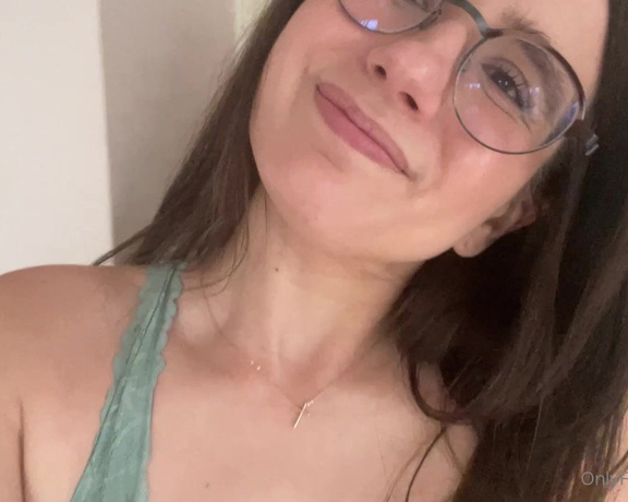 Lilly aka Lillyvig OnlyFans - Do you love your women all natural