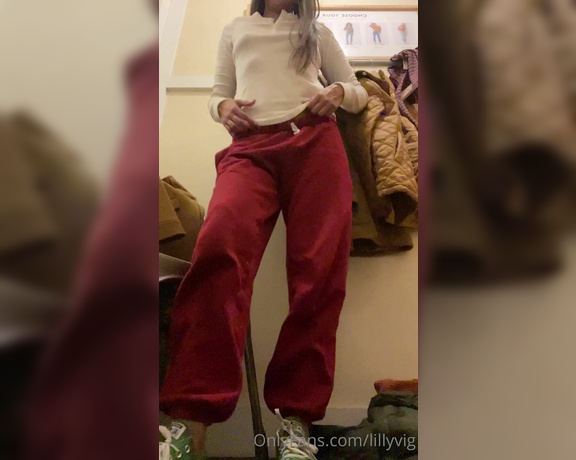 Lilly aka Lillyvig OnlyFans - PRIVATE dressing room play